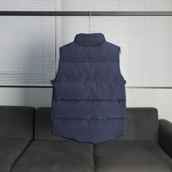 Canada Goose Navy Blue Puffer Vest Unisex - Picture 2 of 9
